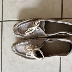 Sperry Gray Sneakers Modern Design